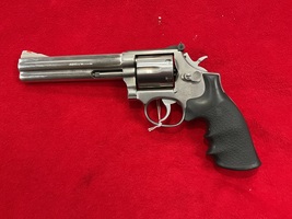 Smith & Wesson 686